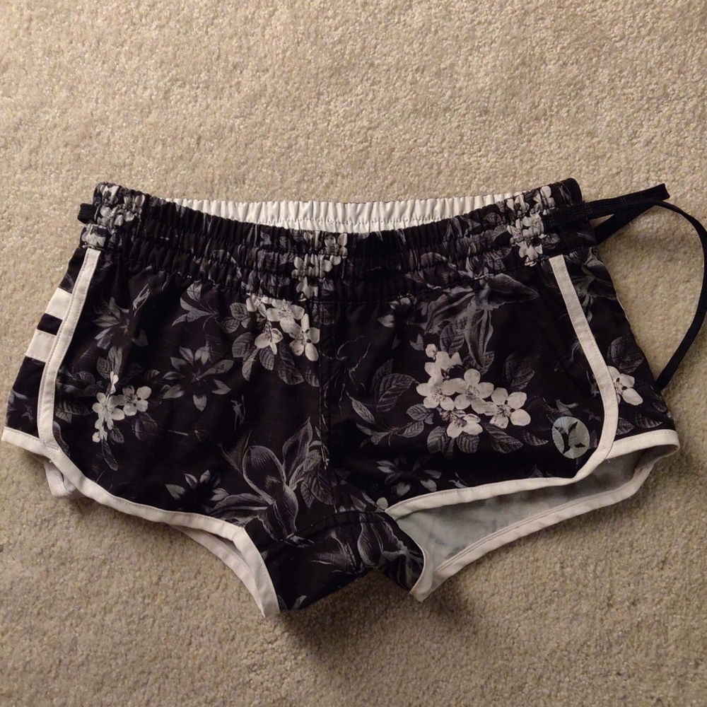 Hurley board shorts 2.5inch XS